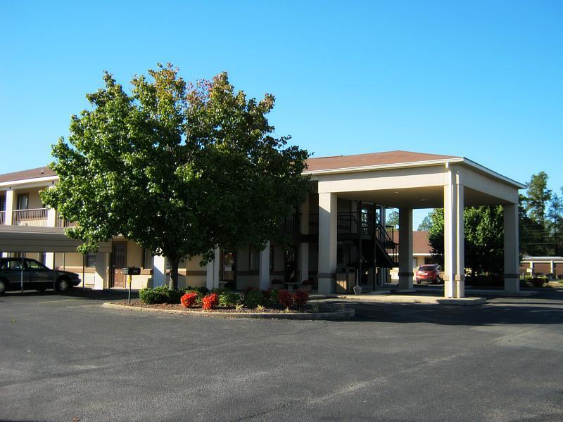 Briarwood Inn Amory Екстер'єр фото