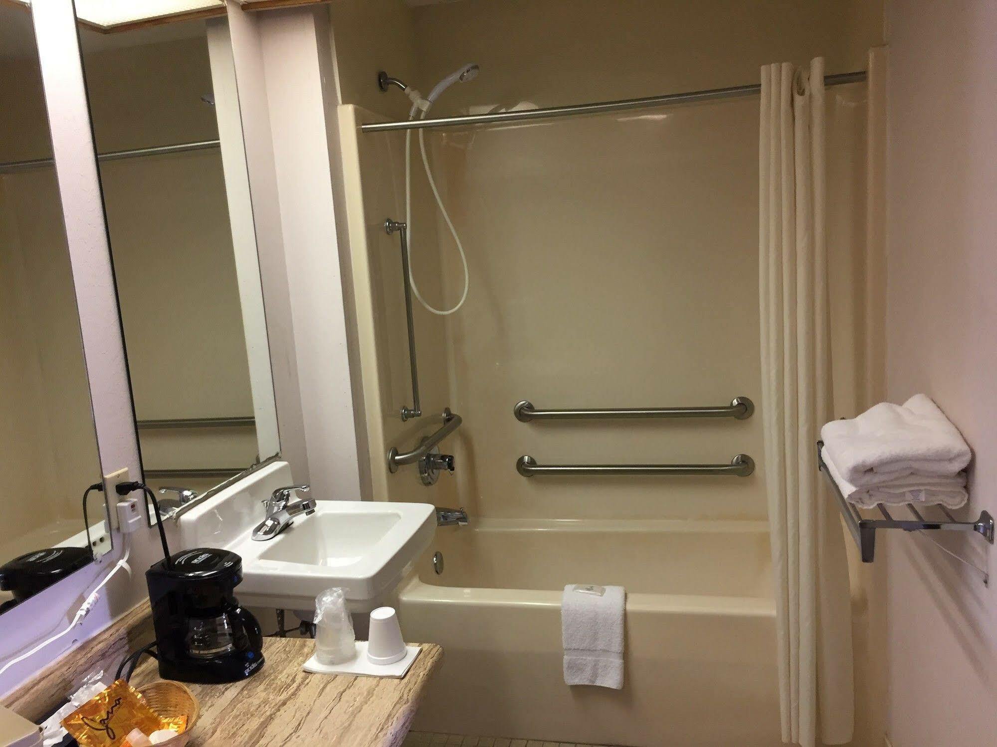 Briarwood Inn Amory Екстер'єр фото
